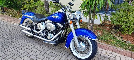 HARLEY-DAVIDSON SOFTAIL DELUXE 